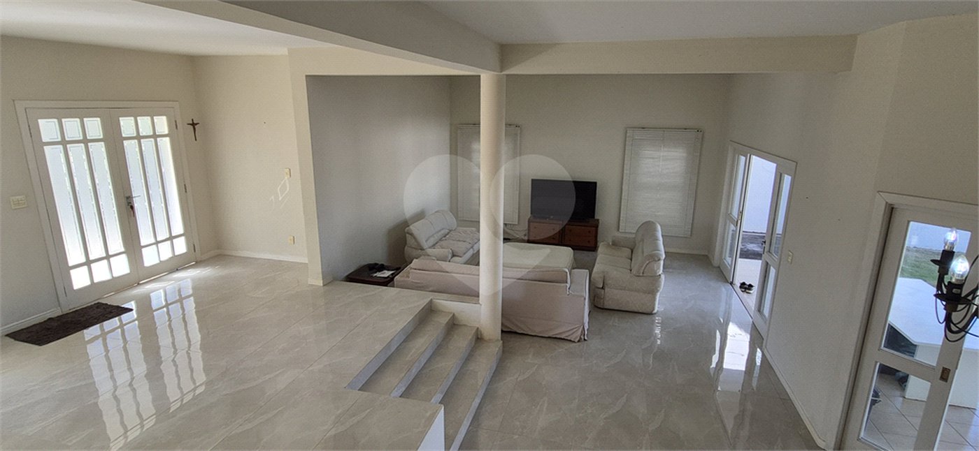 Casa à venda ou para alugar com 3 suítes no condomínio Jardim Theodora, Itu - SP