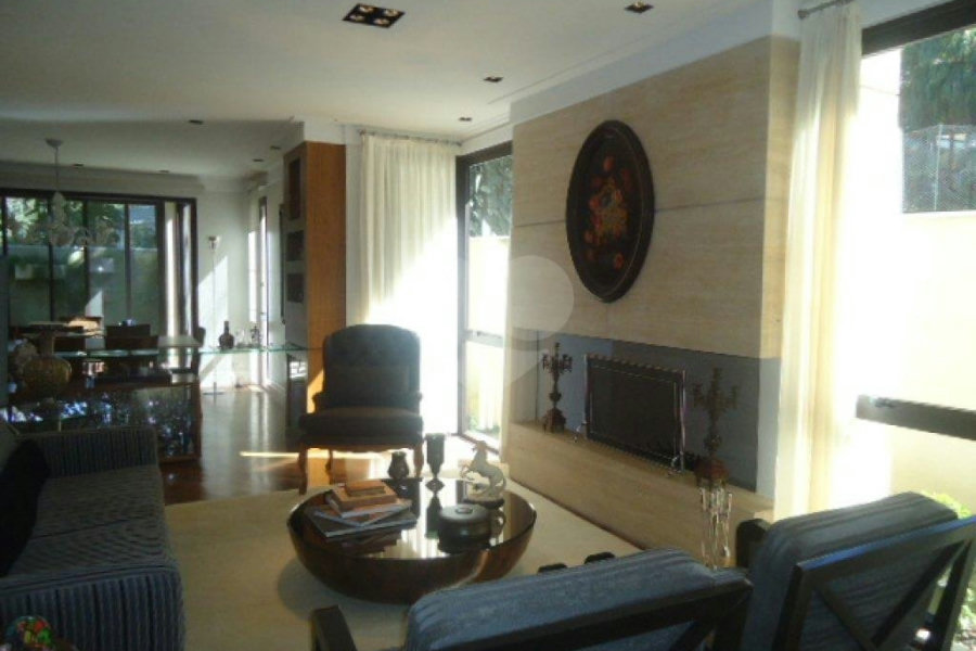 Casa à venda com 4 suítes em Tremembé, São Paulo, SP
