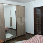 Sobrado à venda com 6 quartos em Horto, São Paulo, SP