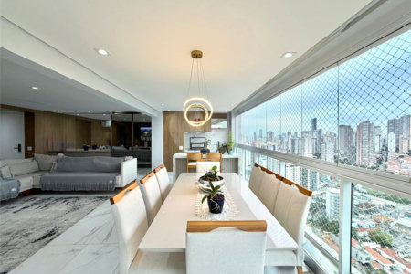 Apartamento à venda com 3 suítes em Vila Regente Feijó, São Paulo, SP