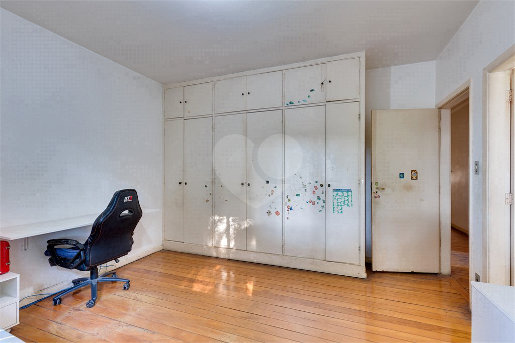 Sobrado à venda com 4 quartos, sendo 2 suítes, em Brooklin Paulista, São Paulo, SP