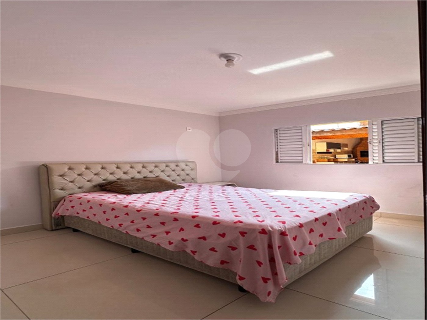 Sobrado à venda com 4 quartos, sendo 1 suíte, em Wanel Ville, Sorocaba, SP