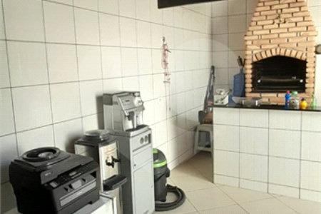 Sobrado à venda com 3 quartos, sendo 1 suíte,  em Vila Lavínia, Mogi das Cruzes, SP