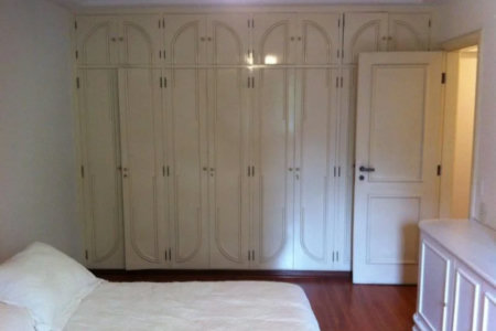 Apartamento à venda com 4 suítes em Real Parque, São Paulo, SP