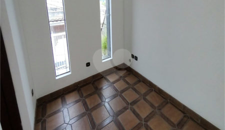 Casa à venda com 3 quartos, sendo 1 suíte,  em Tremembé, São Paulo, SP
