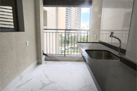 Apartamento à venda ou para alugar com 3 suítes em Água Branca, São Paulo, SP
