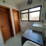 Apartamento à venda com 3 quartos, sendo 1 suíte, em Campo Belo, São Paulo, SP