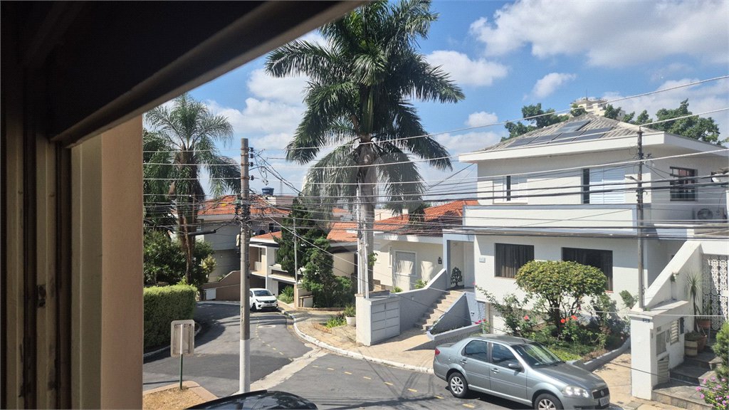 Casa à venda com 4 quartos, sendo 3 suítes,  no condomínio Chácara das Rosas, São Paulo - SP