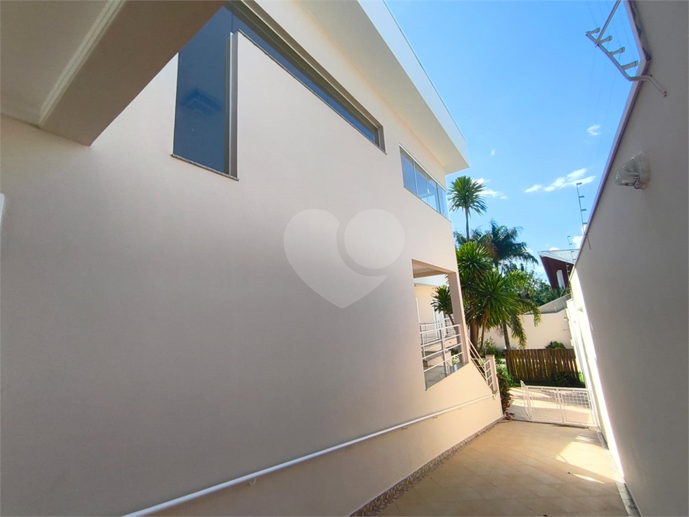 Casa à venda com 5 quartos, sendo 1 suíte,  em Jardim Colombo, Itapetininga, SP