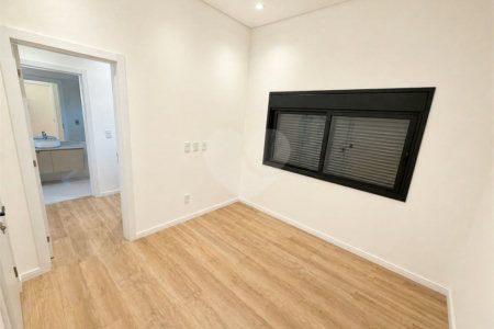 Casa à venda com 4 quartos, sendo 3 suítes,  no condomínio Terras de Santa Teresa, Itupeva - SP