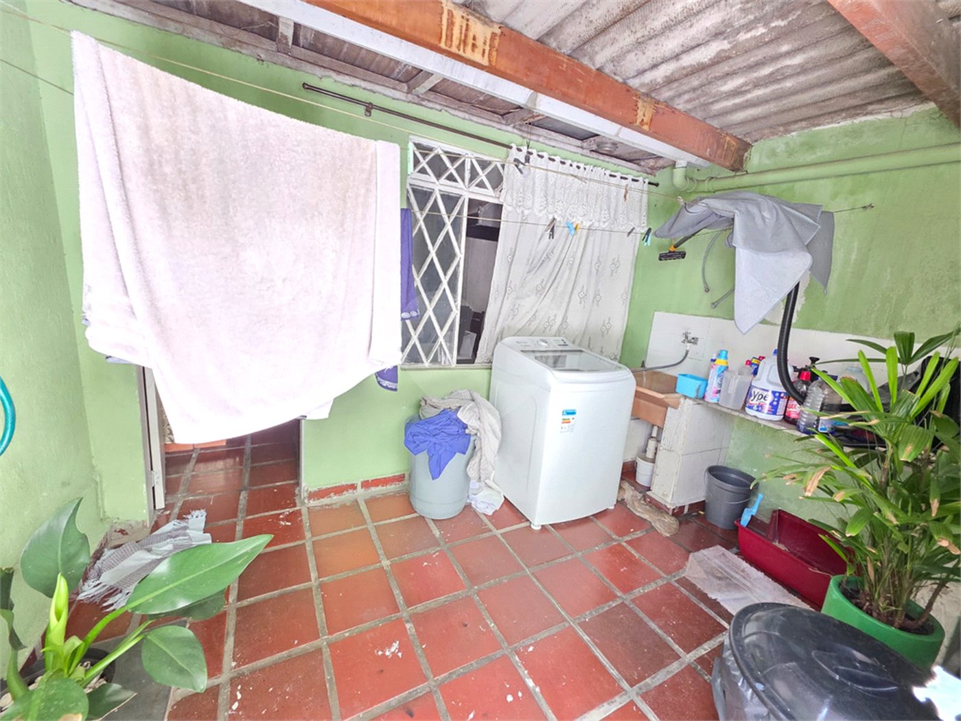 Casa à venda com 3 quartos, sendo 1 suíte,  em Ferreira, São Paulo, SP