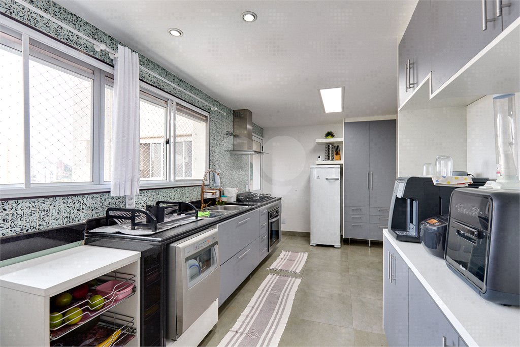 Apartamento à venda com 4 suítes em Jardim Marajoara, São Paulo, SP