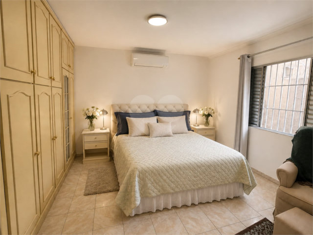 Casa à venda com 3 quartos, sendo 1 suíte,  em Guarapiranga, São Paulo, SP