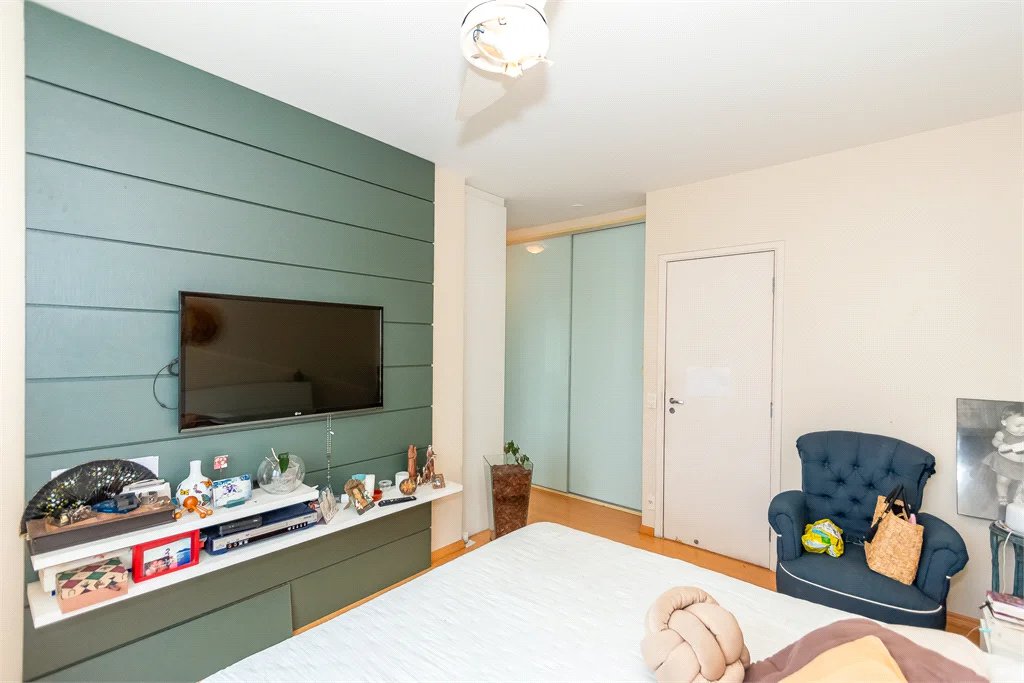 Apartamento à venda com 4 quartos, sendo 3 suítes, em Vila Andrade, São Paulo, SP