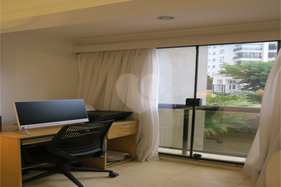 Apartamento à venda com 3 suítes em Morumbi, São Paulo, SP
