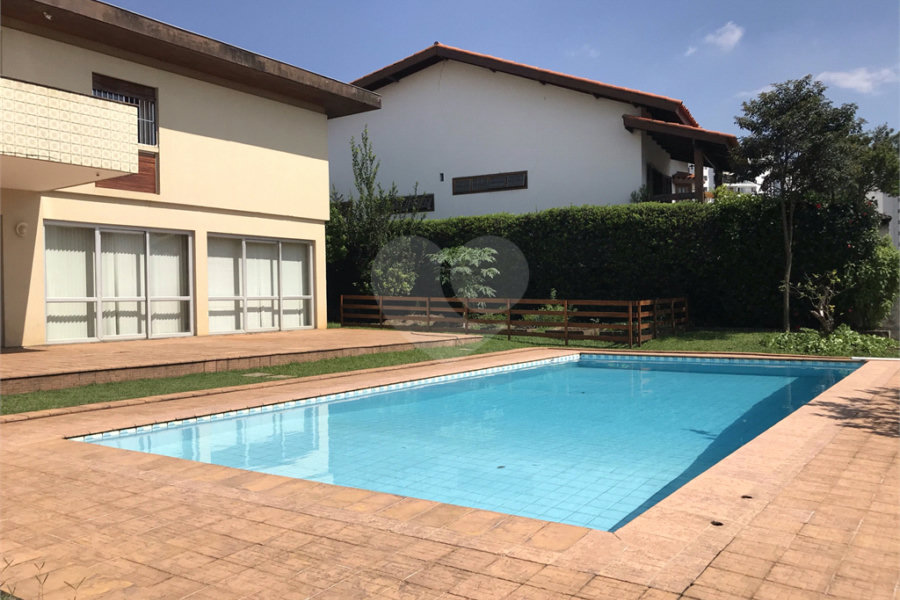 Sobrado à venda com 5 quartos, sendo 1 suíte, em Santana, São Paulo, SP