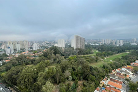 Apartamento à venda com 3 suítes em Vila Sofia, São Paulo, SP