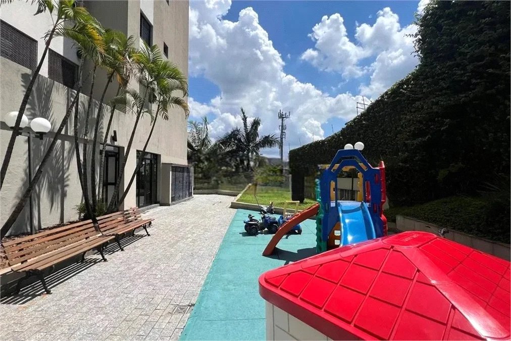Apartamento à venda com 3 quartos, sendo 1 suíte, em Vila Madalena, São Paulo, SP