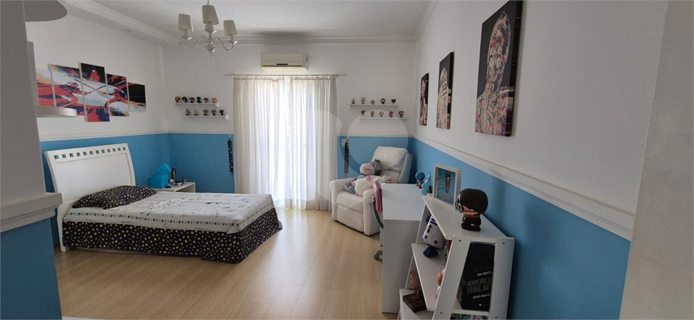 Casa à venda com 5 quartos, sendo 4 suítes, no condomínio Residencial Vilazul, Sorocaba - SP