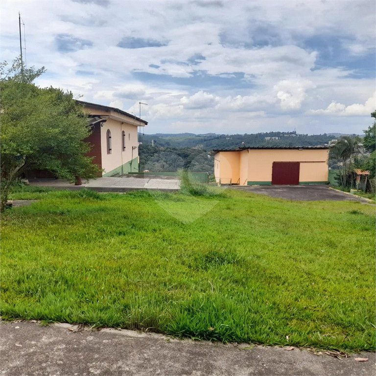 Casa à venda com 5 quartos, sendo 1 suíte, em Chácaras Bom Tempo, Franco da Rocha, SP