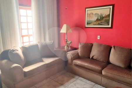 Casa à venda com 5 suítes no condomínio Estância Marambaia, Vinhedo - SP