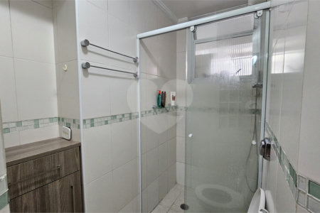 Apartamento à venda com 3 quartos, sendo 1 suíte, em Moema, São Paulo, SP