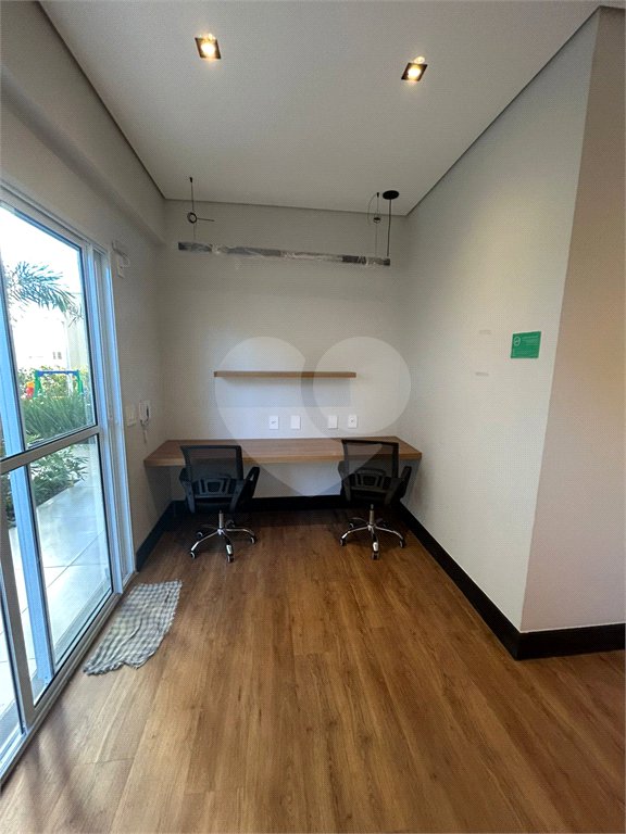 Apartamento à venda com 2 quartos, sendo 1 suíte, em Jardim Santo Antônio, Valinhos, SP