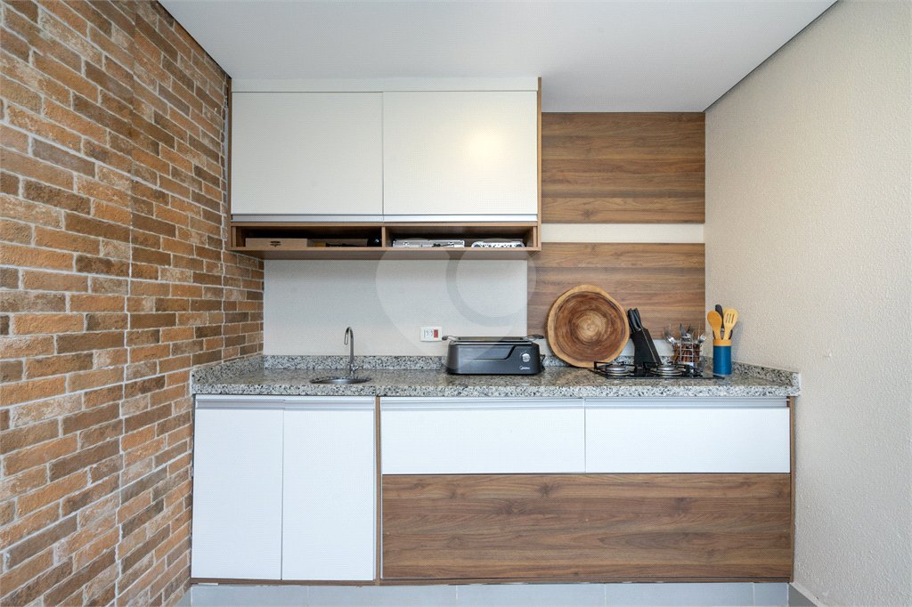 Apartamento à venda com 3 quartos, sendo 1 suíte,  em Jardim Parque Morumbi, São Paulo, SP