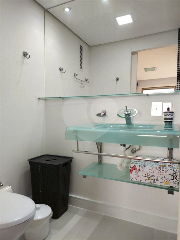 Apartamento à venda com 2 quartos, sendo 1 suíte, em Jardim das Acácias, São Paulo, SP