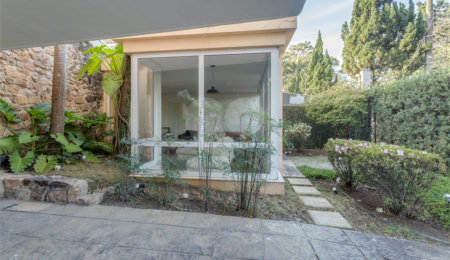 Casa à venda com 4 quartos, sendo 2 suítes,  em Chácara Monte Alegre, São Paulo, SP