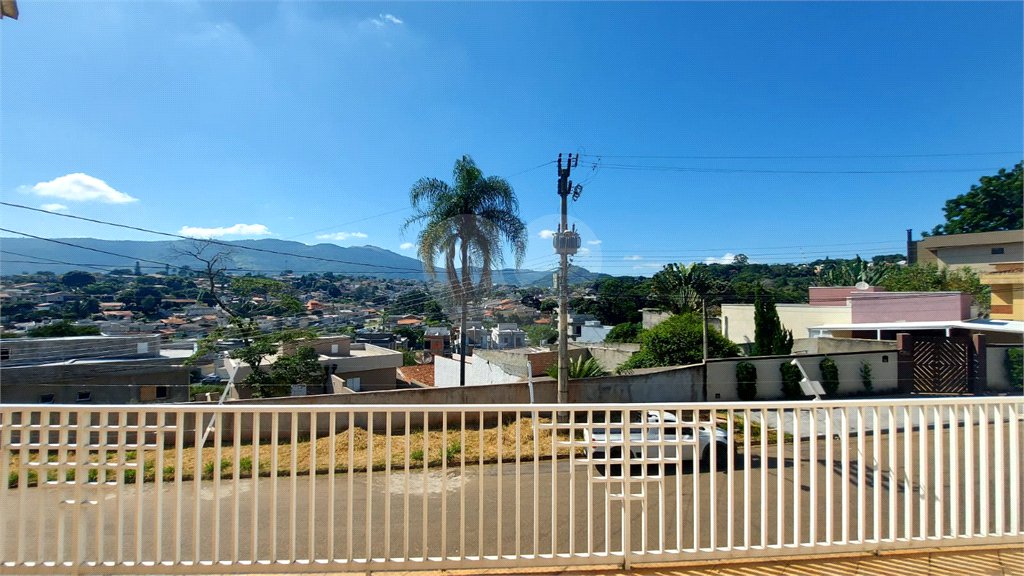 Sobrado à venda com 4 quartos, sendo 2 suítes, em Jardim Paulista, Atibaia, SP