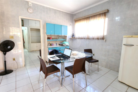 Casa à venda com 3 quartos no Centro, Araraquara, SP