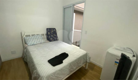 Casa à venda com 3 quartos, sendo 1 suíte, no condomínio Garden Village, São Paulo - SP