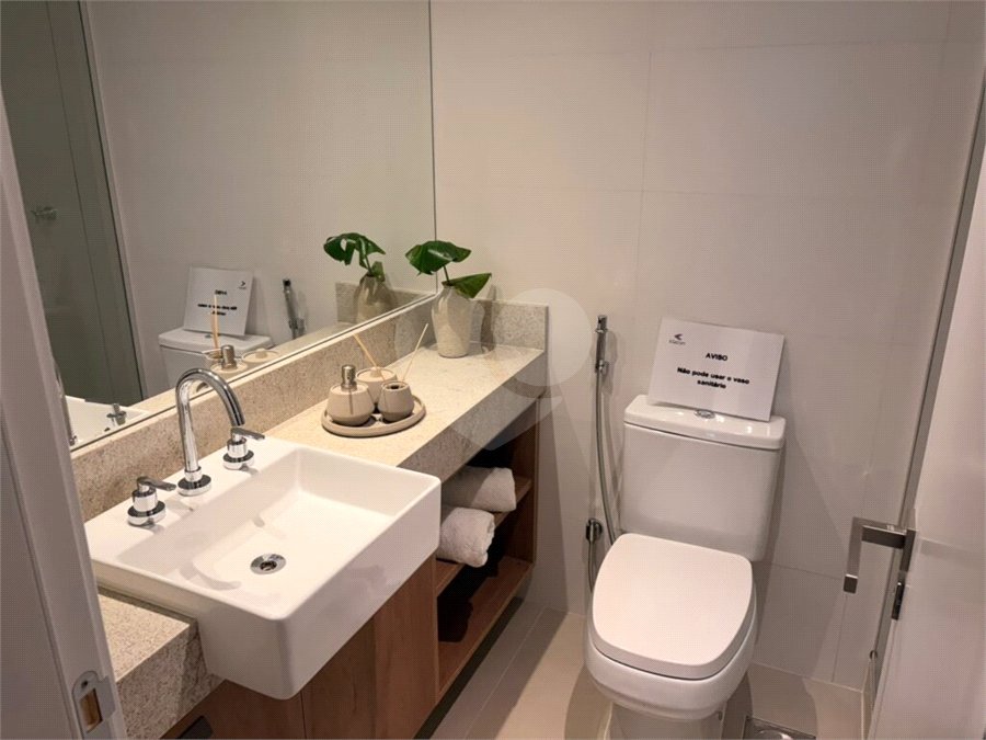 Apartamento à venda com 3 quartos, sendo 1 suíte, em Laranjeiras, Rio de Janeiro, RJ