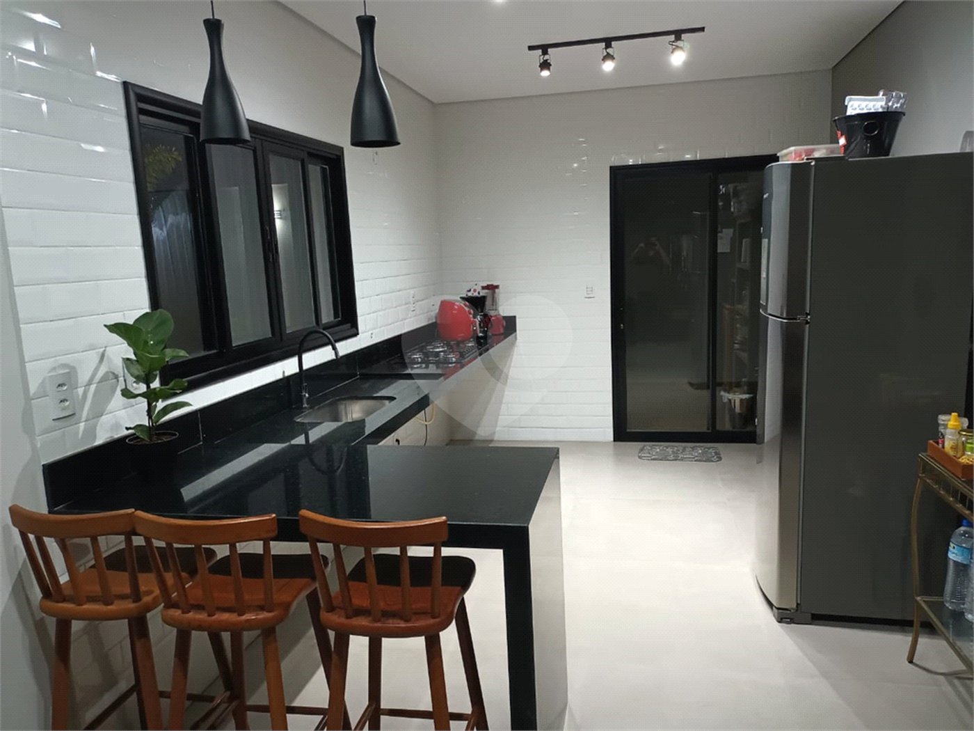 Casa à venda com 3 quartos, sendo 1 suíte, no condomínio Jardins Di Roma Piazza Venezia, Indaiatuba - SP