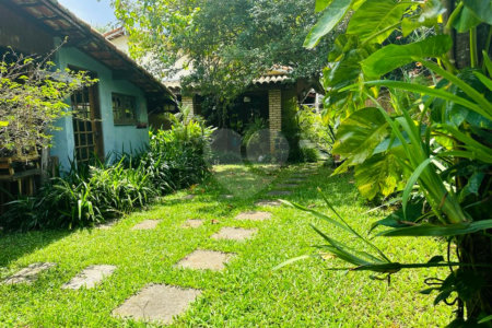 Casa Térrea à venda com 4 quartos, sendo 1 suíte, em Interlagos, São Paulo, SP