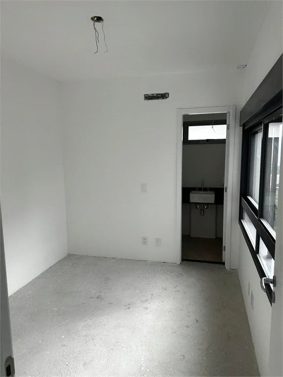 Apartamento à venda com 4 suítes em Água Branca, São Paulo, SP