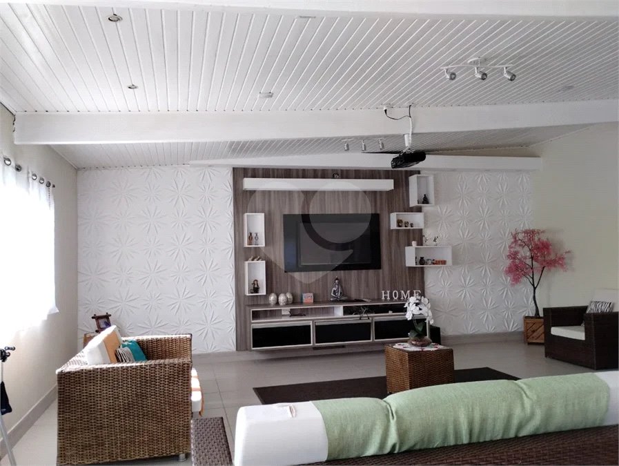 Casa à venda ou para alugar com 5 quartos, sendo 2 suítes, em Residencial Solar Bandeirantes, Itupeva, SP