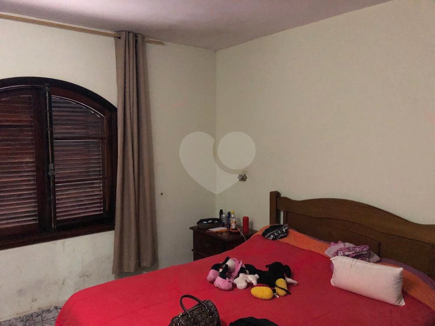 Casa Térrea à venda com 3 quartos, sendo 1 suíte,  em Olho D'água, Mairiporã, SP