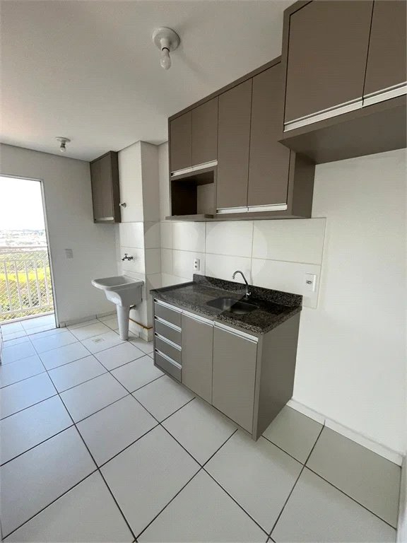 Apartamento à venda com 2 dormitórios e 1 suíte no 13 andar!
