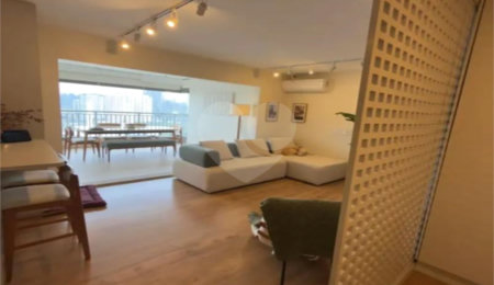 Apartamento à venda com 3 quartos, sendo 1 suíte, em Jardim Caravelas, São Paulo, SP