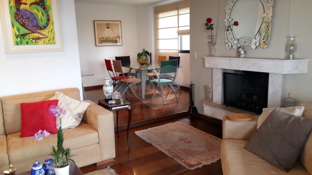 Apartamento à venda com 3 quartos, sendo 2 suítes, em Jardim Parque Morumbi, São Paulo, SP