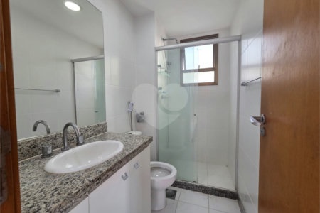 Cobertura à venda ou para alugar com 4 quartos, sendo 1 suíte,  em Tijuca, Rio de Janeiro, RJ
