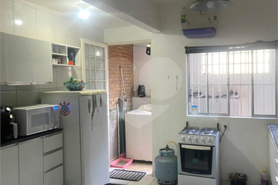 Sobrado à venda com 3 quartos em Campo Limpo, São Paulo, SP