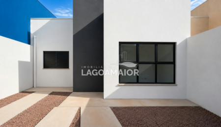 Casa à venda com 2 quartos em Jardim dos Ipês, Três Lagoas - MS