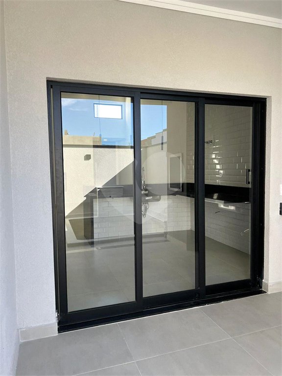 Casa à venda com 3 quartos, sendo 1 suíte,  no condomínio Villagio Ipanema I, Sorocaba - SP