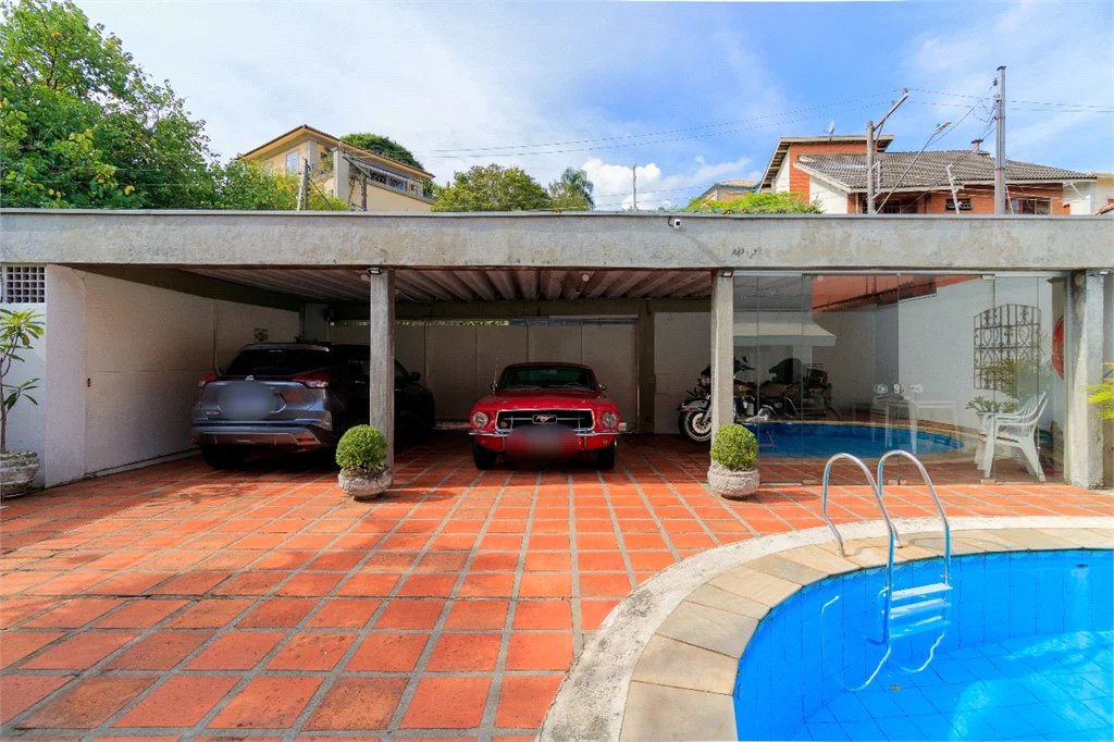 Casa à venda com 4 quartos, sendo 3 suítes, em Jardim Panorama, São Paulo, SP