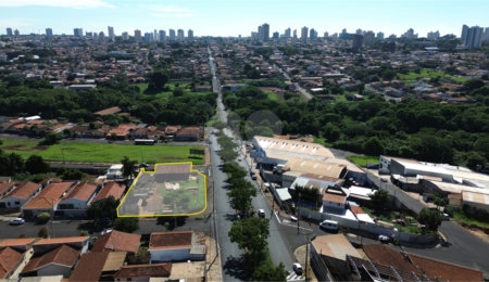 Terreno à venda em Parque Laranjeiras, Araraquara, SP