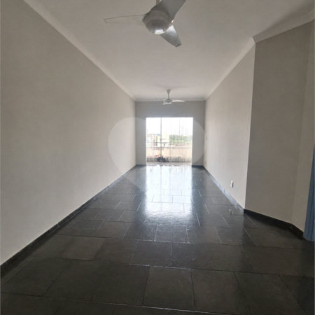 Apartamento à venda com 3 quartos, sendo 1 suíte,  em Condomínio Itamaraty, Ribeirão Preto, SP