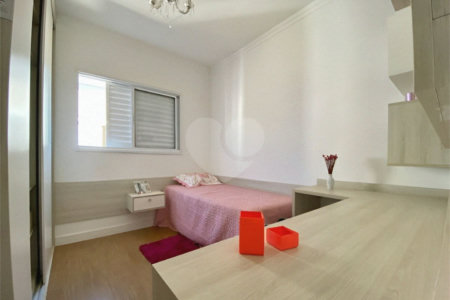 Casa à venda com 2 suítes no condomínio Renaissence Clube, Suzano - SP